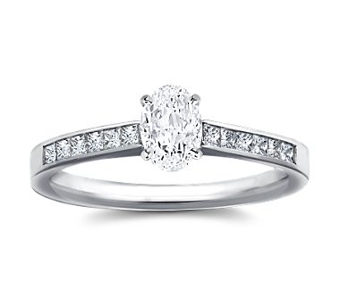 The Queen Diamond - 1,00 ct Zentraldiamant + 0,60 ct Seitensteine Diamantring in Weissgold