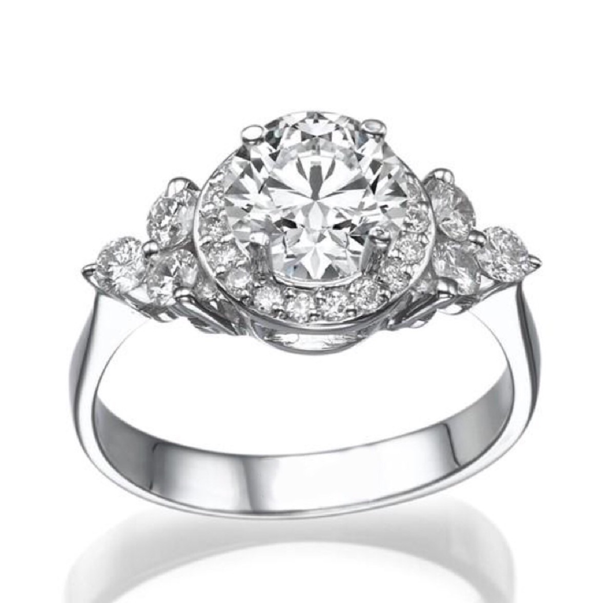 The Queen Diamond 1,00 ct Zentraldiamant + 0,50 ct Haloring in Weissgold