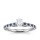 The Queen Diamond - 0,20 ct Zentraldiamant + 0,20 ct Seitensteine / 0,20 ct Saphir Diamantring in Weissgold