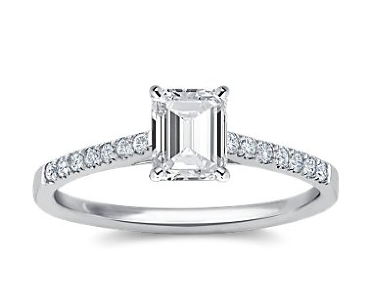 The Queen Diamond - 1,00 ct Zentraldiamant + 0,42 ct Seitensteine Diamantring in Weissgold