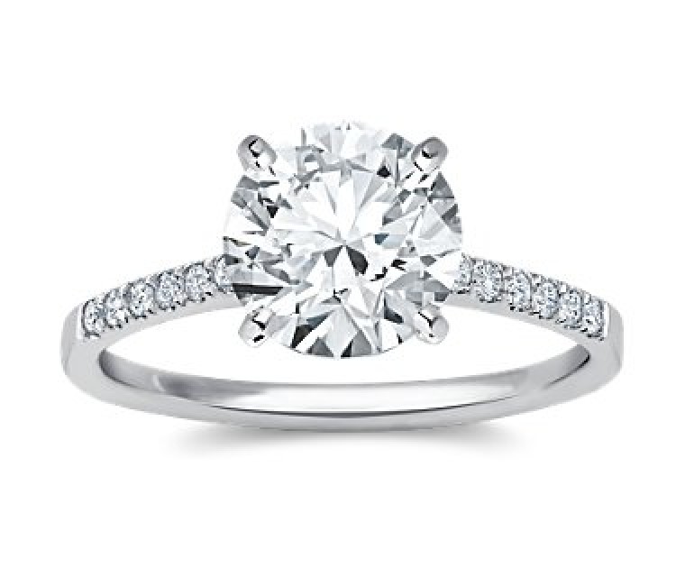 The Queen Diamond - 2,50 ct Zentraldiamant + 0,42 ct Seitensteine Diamantring in Weissgold