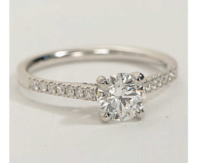 The Queen Diamond - 0,50 ct Zentraldiamant + 0,42 ct Seitensteine DIAMANTRING IN WEISSGOLD - sofort verfügbar